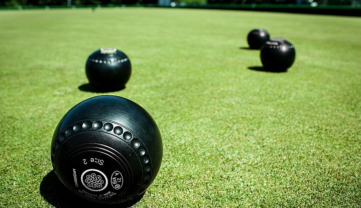 Bowling Club